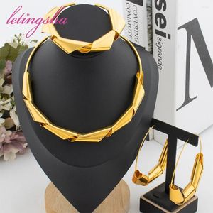 Серьги по ожерелью набор Dubai Big Hoop Italy Luxury Gold Color Jewelry Женщины дизайн свадебной вечеринки подарок