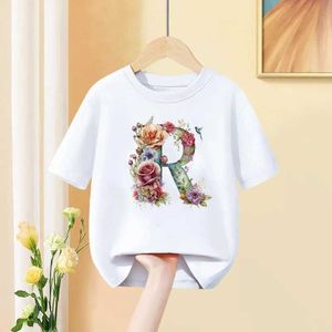 T-shirts 2024 Nya blommor 26 bokstav A-Z barn T-shirt Kawaii T-skjorta ABCD-tecknade Casual Cloth Girl Girl Short Sleeve White Top Teel2405