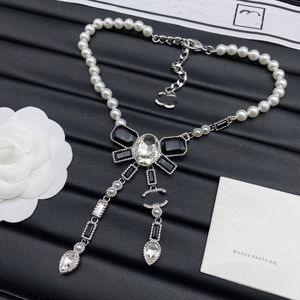 Luxury Letter Diamond Necklace Pearl Choker Pendant High Quality Designer Chain Womens Crystal Necklace Wedding Party Jewelry Accessories Gift with Box