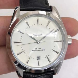 Designer Watch Reloj Watches AAA Automatisk mekanisk klocka Oujia Haima Three Needle Six Calendar White Automatic Mechanical Watch