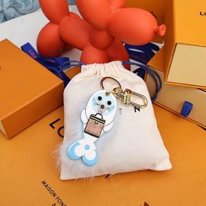 Designer Coulples Sunflower Key Wallet Luxury Brand Fawn Sea Lion Hairball Shoulder Bag Totes Bagage Pendant Brand Keychain Women Men 261r