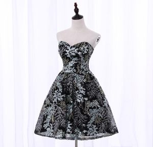 Vintage Strapless Sweetheart Short Lace Homecoming Dress Aline Black Sweet 16 Homecoming Gowns Sleeveless Knee Length Zipper Ev5339366
