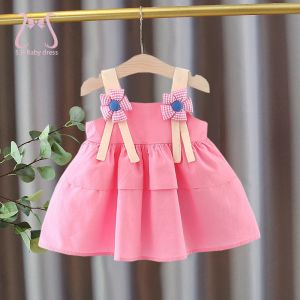 Klänningar sommar baby flicka barnkläder solid färg spädbarn spännande klänningar enkla tunna barn kostym 0 till 3 år barn