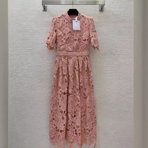 2024 Summer Pink Floral Lace Panelled Dress Short Sleeve Stand Collar Midi Casual Dresses B4W021414