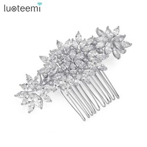 Pannband Luoteemi Luxury Wedding CZ Hair Comb Stor Crystal Flower Cubic Zirconia Bridal Hair Comb Pin Accessories Elegant Women Q240506
