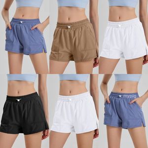 Shorts esportivos para mulheres no verão de basquete de verão Runção de fitness calças de fitness alta cintura levantamento de quadril de ioga de duas peças 2024 Novo modelo