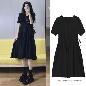 Pregnant women's summer knee length skirt, trendy mom, fashionable temperament, loose fitting black dress, high-end feeling, westernization, and slimming effect