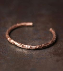 Solid Copper Hand Hammered Metal Armband Rustic Forged Do Old Punk Cuff Bangle Viking Handgjorda smycken unisex gåva till henne honom y27637515