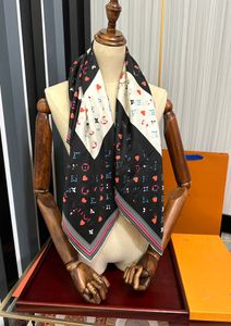 Дизайнерские шарфы для брендов для женщин для женщин полная монограмма сердечная печатная головка квадратные твил will Bandana 90см
