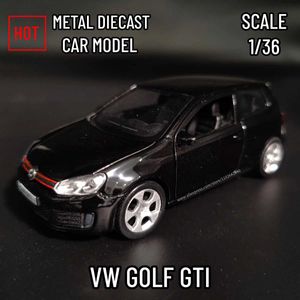 Diecast Model Cars 1 36 Metal Die Casting Car Model Repilca Volkswagen Golf GTI Classic Proportional Mini Series Car Amateur Childrens Toy Boy Christmas GiftL2405
