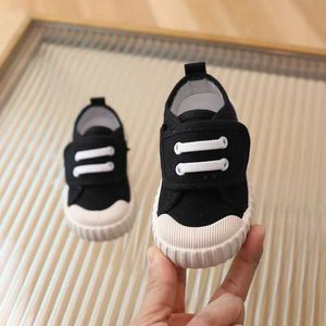 Sneakers Childrens Shoes Boys and Girls Canvas Shoes Fashionable Soft Preschool Baby Boys Sports Shoes Breathable Candy Colors Childrens Canvas Shoes Q240506