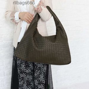 Pure 2024 Bag Casual Designer Super Hop Western Cowide BottEggs Venetas Leather Undermail Teen grande tecido Hobo Bolsa Jodie Sacos Mandmades WZB8