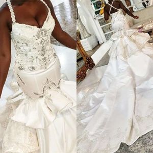 Afrikanska klänningar 2021 Katedralen Mermaid Train Satin Lace Applique Sexig Halter Sequins Pärlade plus storlek bröllop brudklänning vestidos