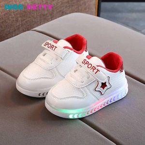 Sneakers Childrens Boys and Girls Cricket Shoes 2023 Summer Korean Edition Luminous Casual Edition Anti slip Sports Shoes Running Shoes Q240506