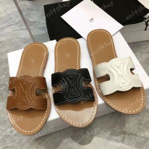 Terlik Yeni Lüks Tasarımcı Terlik Tippi Summer Beach Womens Deri Katır Sliders Sıradan Ayakkabı Gladyatör Düz Sandale Moda Blac