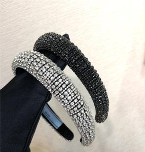 Diamond Women Designer Accessories Hair Accessories Praada Headrress Creative Fashion Новая ручная жемчужная ретро -повязка на голову Essenti7790731