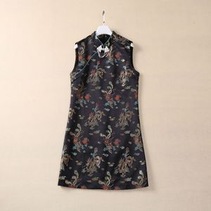 Verão preto paisley impressão de jacquard cheongsam bengetal botões de colarinho com suporte de suporte de mangas de mangas vestidos casuais curtos s4a250418