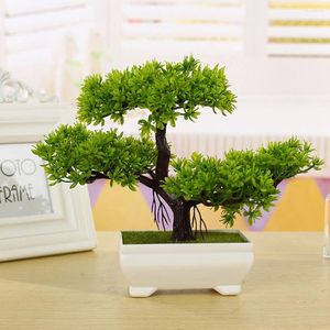 Dekorativa blommor konstgjorda bonsai träd för hemmakontor mini välkomnande tallsimulering växter