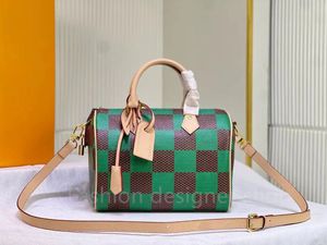 Bolsas de alça de alta qualidade Bolsas de bolsas femininas saffiano sacos de moda Triângulo de hardware Bolsas de ombro Bolsas de ombro de nylon