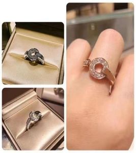 Marca de moda de luxo italiana anéis de diamante de casamento anéis de promessa clássica para casais anéis de engajamento vintage 6 7 8 9 10 CRYS9559470