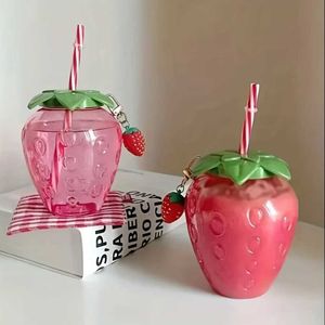 Tumblers 1pc Transparent Strawberry Tumbler With Lid And Straw Kawaii Cup Milk Tea Mug Fruit Portable Party Drinkware H240506