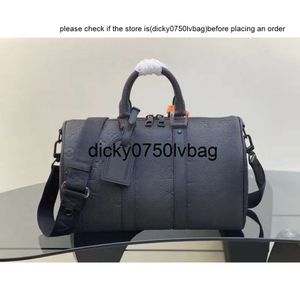 lvity louiseviutionbag lvsity luis vuittonsエンボストップメンズブラックカウハイドレターパターンハンドバッグクロスボディバッグM22765 35ハンドバッグ小旅行バッグLouiseviution