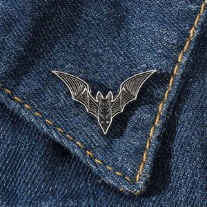 Бруши темные панк -стиль эмалевые контакты на заказ винтажные готические летучие мышь значки ужасов Хэллоуинские украшения
