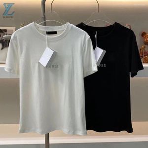 Camisetas femininas T-shirt simples de moda de verão