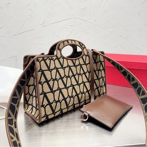 Designer de luxo Red Beach Bag Tote Bag de uma bolsa diagonal de uma bolsa feminina Bolsa casual Bag de alta qualidade de alta capacidade