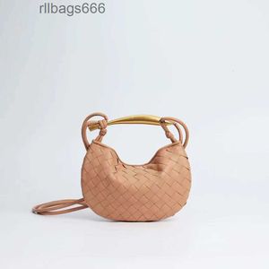 Lightweight Large Shoulder Weave Designs Handle Bag Crossbody Purse Wrist Venata Bags High-end Designer Lady Botteeggs Small Single Sardine High KVFL