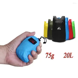 Day Packs 20l dobrando mochila masculino mulher impermeável Bolsa sobressalente durável Bolsas de ombro para a pele Treinando Atividades da equipe de esportes