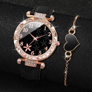 Armbandsur 2st/set lyx Rhinestone Flower Dial Women Watches Heart Armband Set Female Leather Band Quartz Watch Clock