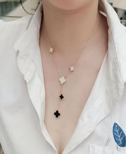 Lyxmärke kvinnor gåva klöver hänge halsband svart vit dubbel sida rostfritt stål 18k rosguld damer smycken3591373