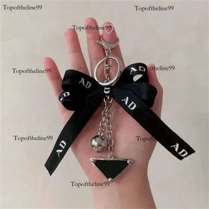 Schlüsselanhänger Designer Männer Auto Schlüsselbundwagen Keyring Frauenliebhaber Paar handgefertigte Karabiner -Schlüsselketten -Taschen Anhänger Lanyards für Telefon Original Edition