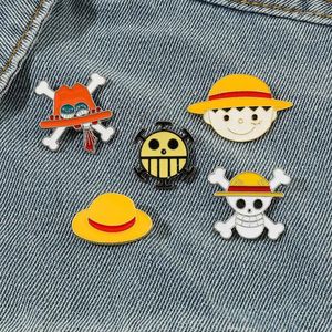 Broches anime One Piece Luffy japonês pirata criminoso metal crachado criativo Backpack Hat Hat Cosplay Party Pin Acessório