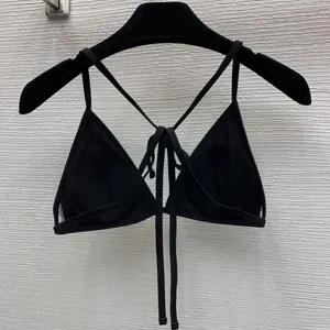 2024 Stilista marchio Bikinis Women Designer T-Back Designer Swimsuits Floral Classic Lettere Swimwear Beach Beach Luxury Bathing Abita di tre punti