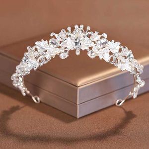 Wedding Hair Jewelry Itacazzo Bridal Headwear Full Of Exquisite Atmosphere Dreamlike Classical Ladies Bridal Tiaras