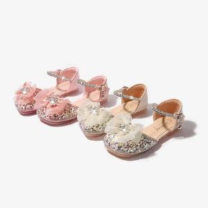 Sandali 2024 eleganti bambini sandali per ragazze paillettes alla moda dolci bambini in pizzo bowknot scarpe single party nodo principessa sandali piatti