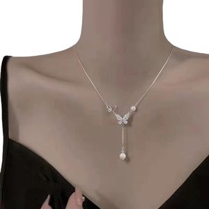 Shiny Crystal Butterfly Pendant Necklace Zircon Exquisite Pearl Clavicle Chain Necklace For Women Wedding Party Jewelry Gift