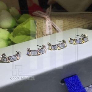 Tiffanybead Kolye Tiffanyjewelry Tasarımcı Kadın Küpe Tasarımcı Mücevherler Çapraz Twocolor 925 Gümüş İğne Moda Lüks Renk Ayrışma Küpe Online 104