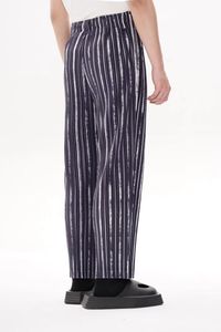 Men's Pants Miyake Pleated High Waist Striped Printed Elastic Straight Sleeve Casual Fashion Men Clothing Streetwear