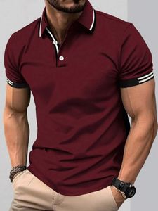 Herren Polos New Sommer Herren Polo Shirt Button Kragen kurzer Slved Pullover Casual Sports Solid Color Stand Collar Trend T-Shirt für Mann T240506