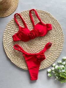 Kvinnors badkläder sexiga 3D -blommor bikini kvinnor vit röd push up underwire mikro baddräkt brasiliansk klippt strandbaddräkt thong 2024