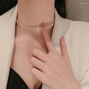 Choker koreanska elegant pärlhalsband Enkelt lysande kvinnor mode tillbehör smycken