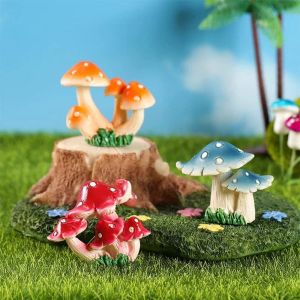 Decorazioni simpatiche in resina scultura di funghi da giardino mini ornamenti di funghi Figurine artigianato di decorazioni per esterni interni (1 pezzi)