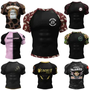 Camisetas masculinas Guarda precipitada com seu logotipo Design personalizado fez MMA Sportswear Polyester Spandex Shirt for Adults