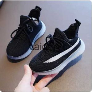 Sneakers 2023 New Childrens Coconut Shoes Boys Spring and Autumn Sports Girls Lightweight Breathable Single H240506