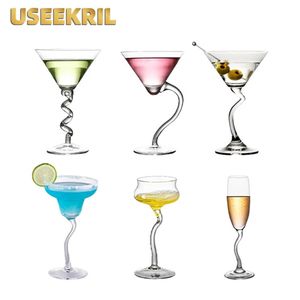 Creative Curve Cocktail Glass Japanese Style Martini Glass Personlig kurva Margarita Glas Lätt dalbana 240428