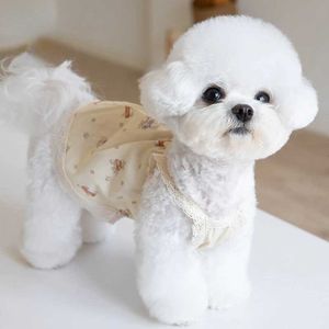 Dog Apparel INS Little Bear Print Lace Casual Dress Pet Cat Teddy Fashion Tank Top Floral Puppy Clothes H240506