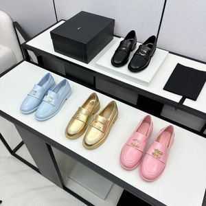 2024 Designer Luxury Casual Loafers for Women: Chic Bekväm, idealisk för dagliga slitage och speciella tillfällen